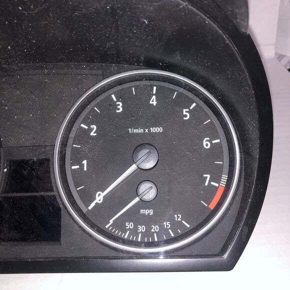 2006 BMW 323i MPH Speedometer Instrument Gauge Cluster Unit Model Number 9110213 - Picture 4 of 5